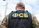 Двух жителей Крыма задержали за передачу Киеву данных о военных объектах на полуострове