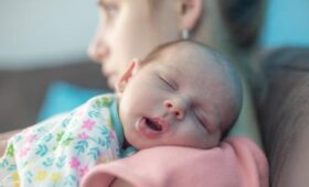 В Госдуме предложили ужесточить правила фотосессий новорожденных детей