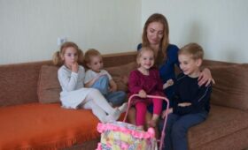 В России предложили ввести выплаты семьям к Международному дню защиты детей