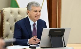Президент Узбекистана Мирзиеев вылетел в Москву с рабочим визитом