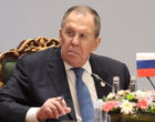 Лавров сделал замечание мешавшему ему журналисту