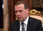 Медведев: Пашинян затаскивает Армению в ЕС, стараясь сохранить выгоды от ЕАЭС