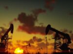 Bloomberg: мировые запасы нефти сокращаются рекордными темпами