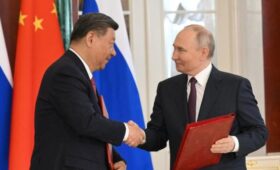 Ушаков заявил, что РФ и КНР во время визита Путина подпишут около 40 документов