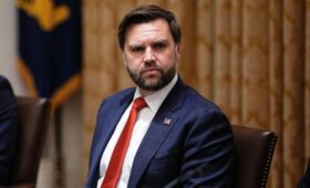 Вице-президент США Вэнс высказался о возможности передачи иранского урана России