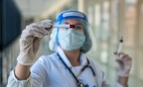 Эксперт Гинцбург: дети и пожилые – в группе риска по хантавирусу
