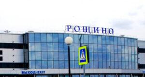 В Тюмени опоздавший пассажир выбежал на взлетную полосу, пытаясь остановить самолет