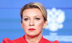 Захарова заявила, что Зеленский не отдавал приказов о перемирии 5–6 мая
